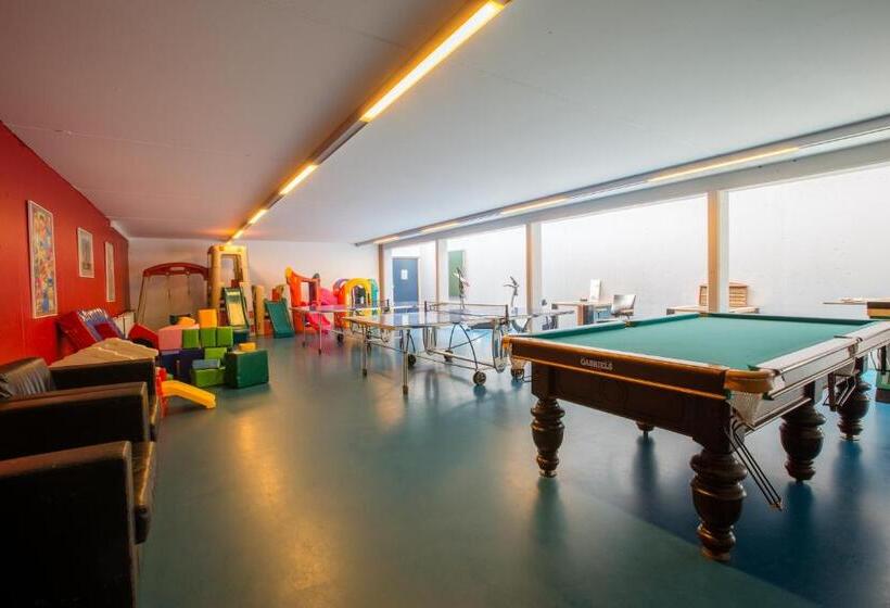 בית מלון כפרי Apostroff