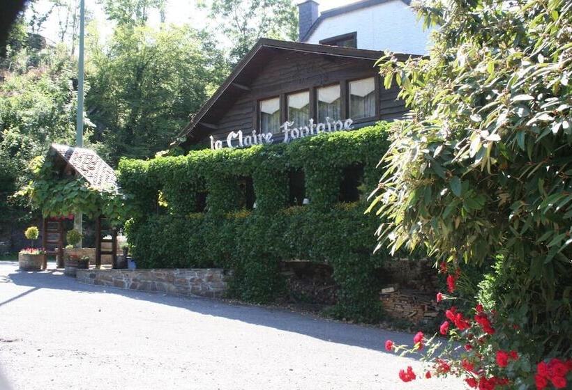 ホテル Logis Hostellerie De La Claire Fontaine