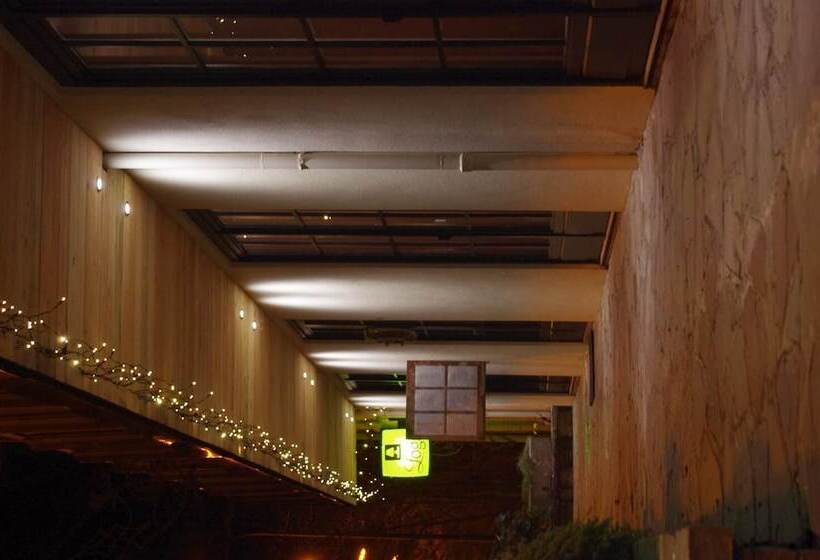 ホテル Logis Hostellerie De La Claire Fontaine