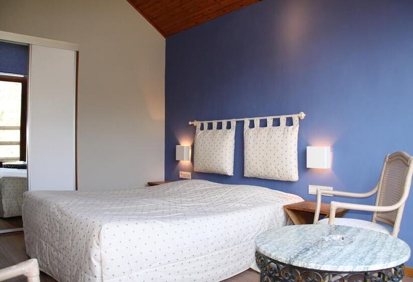ホテル Logis Hostellerie De La Claire Fontaine