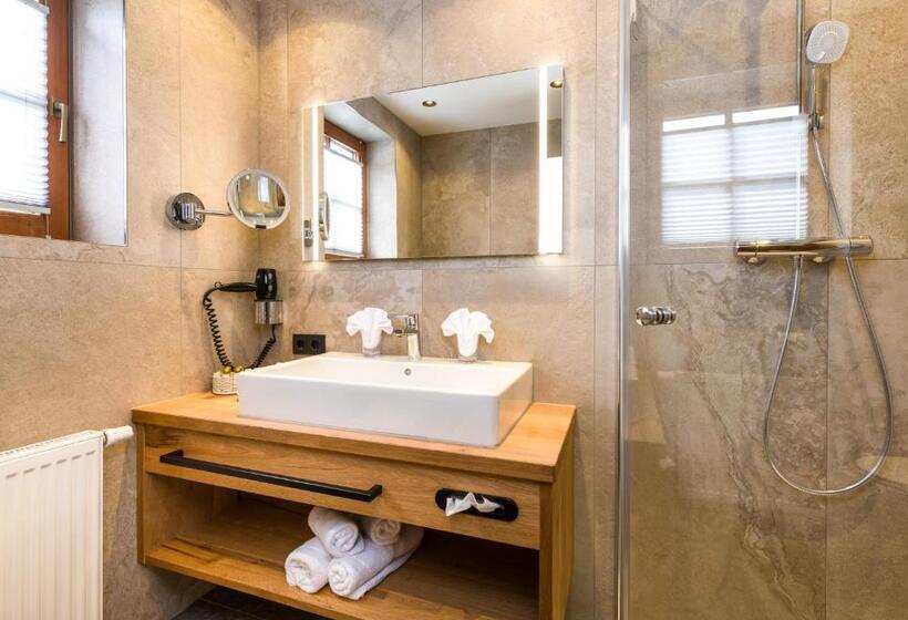 Wellness & Sporthotel Alpenhof