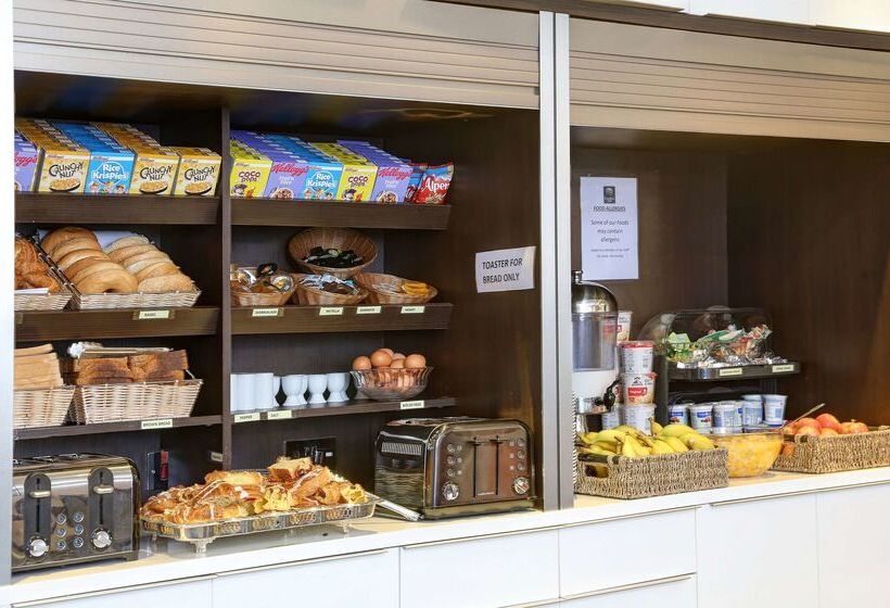 هتل Best Western Buckingham Palace Rd