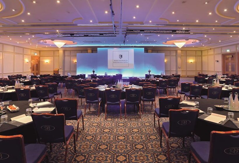 ホテル Macdonald Burlington