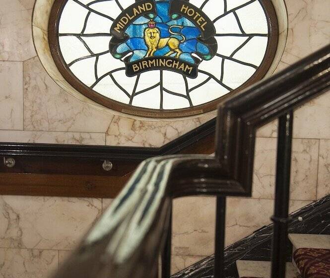 ホテル Macdonald Burlington