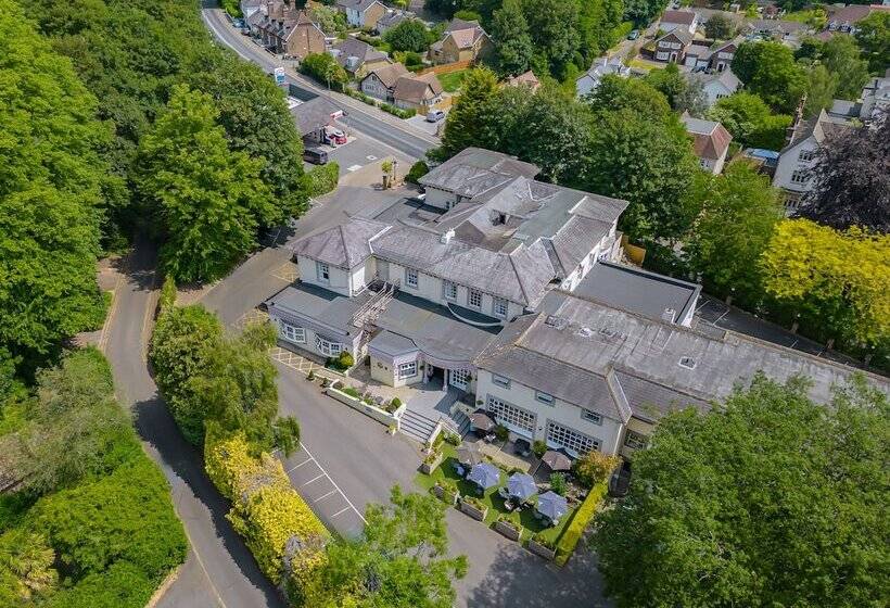 فندق Reigate Manor
