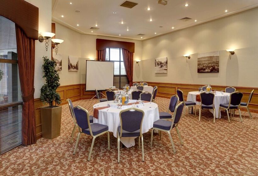 فندق Best Western Frodsham Forest Hills