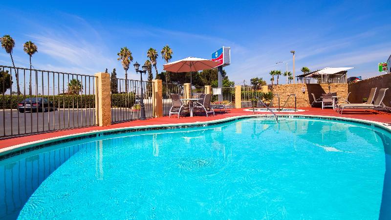 فندق Best Western Plus Grim S Dyke