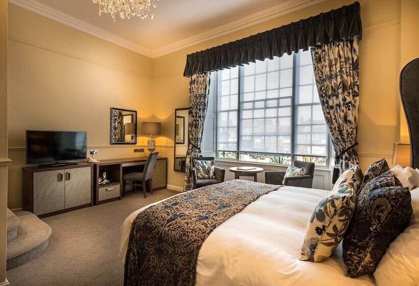 The Golden Fleece Hotel, Thirsk, North Yorkshire