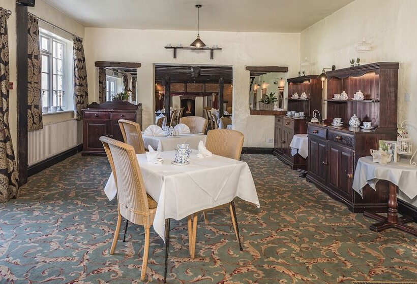 هتل Brook Marston Farm