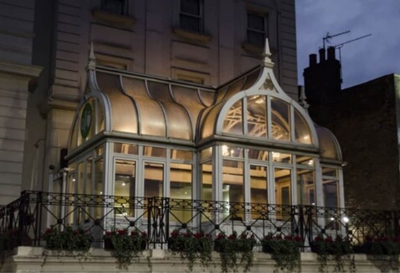 هتل Corus  Hyde Park