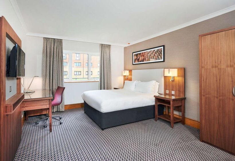 هتل Doubletree By Hilton Coventry