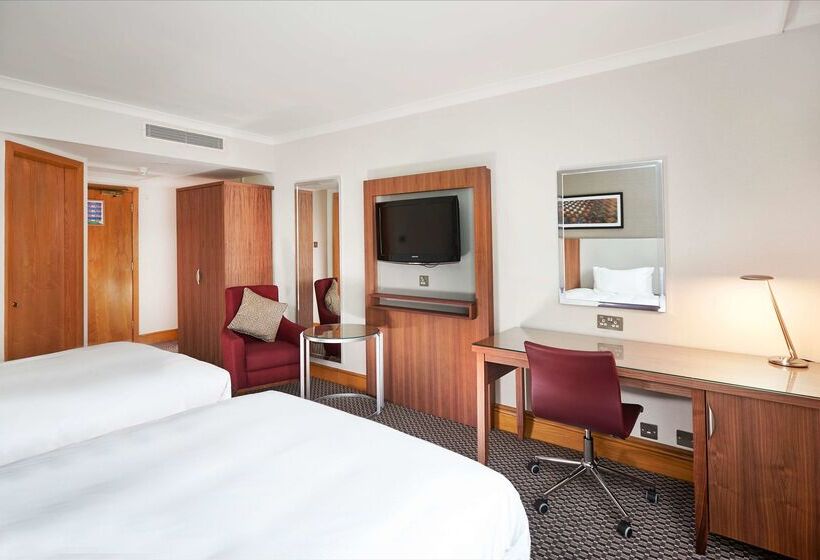 هتل Doubletree By Hilton Coventry