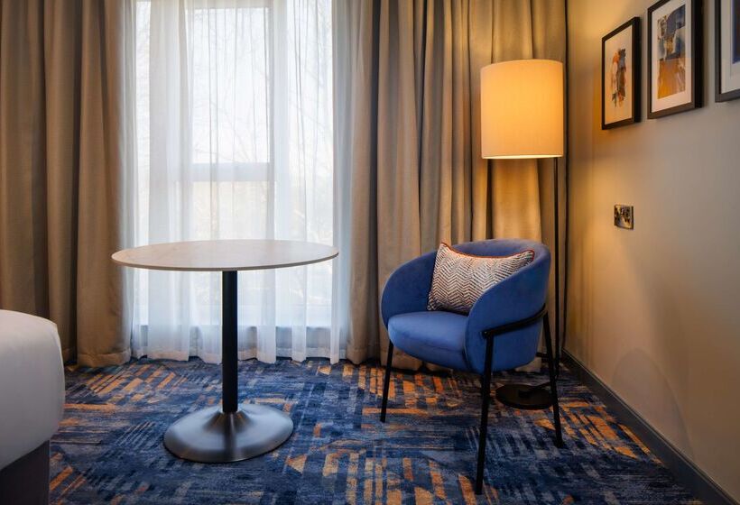 هتل Doubletree By Hilton Coventry