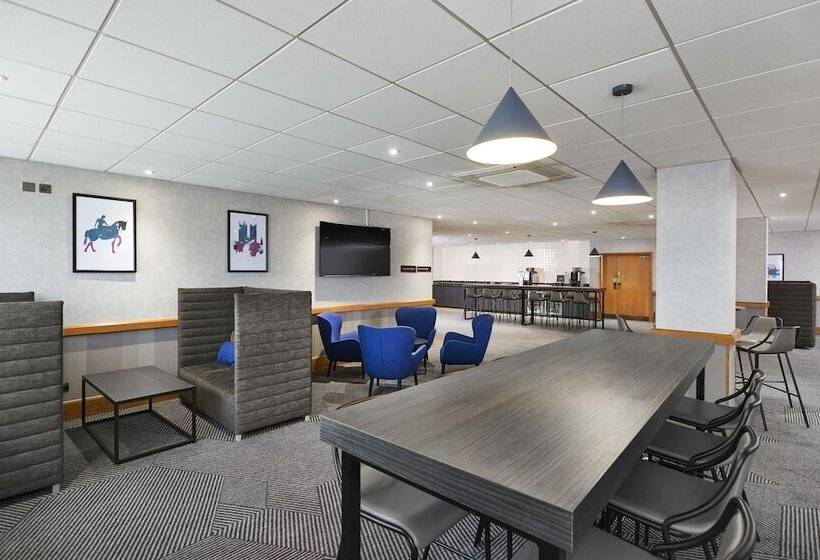 هتل Doubletree By Hilton Coventry