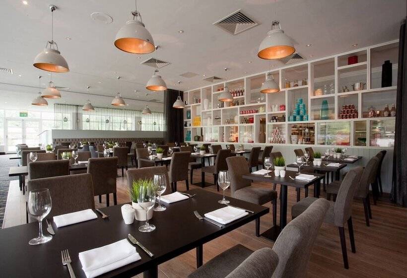 هتل Doubletree By Hilton Coventry