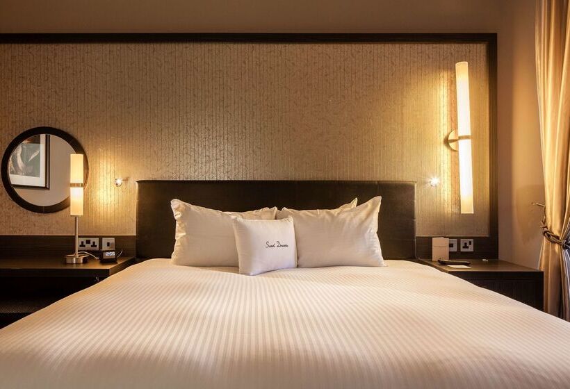 בית מלון כפרי Doubletree By Hilton  Edinburgh City Centre