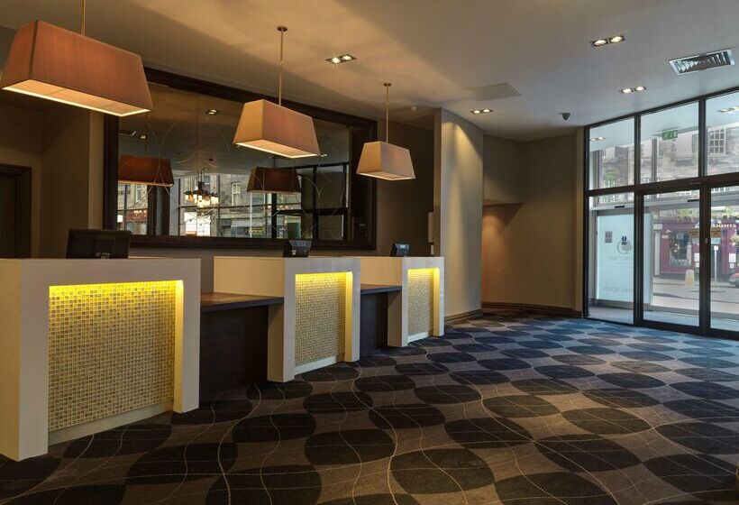 בית מלון כפרי Doubletree By Hilton  Edinburgh City Centre