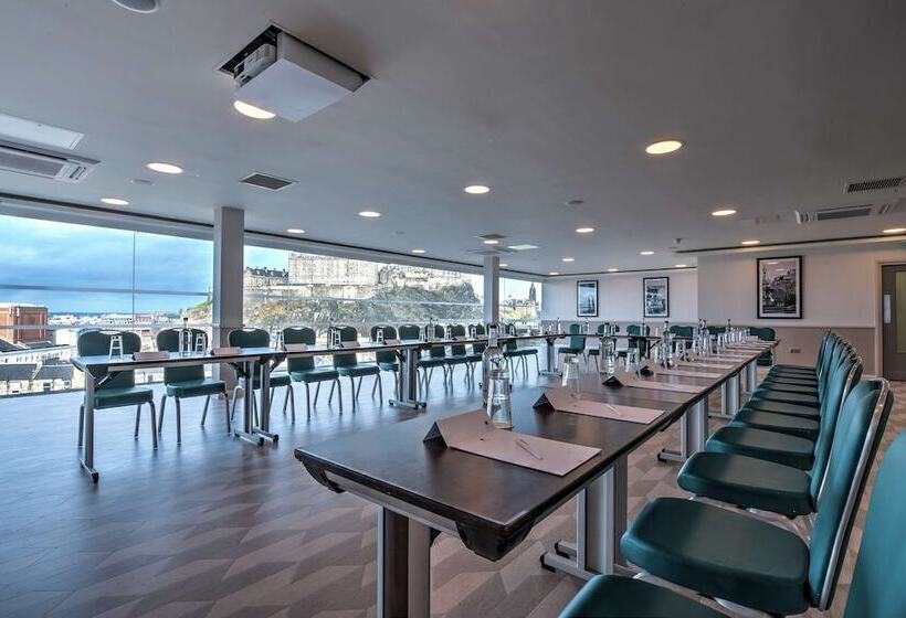בית מלון כפרי Doubletree By Hilton  Edinburgh City Centre