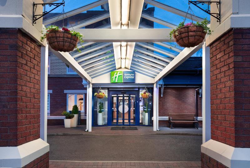 ホテル Holiday Inn Express Strathclyde Park M74, Jct 5, An Ihg