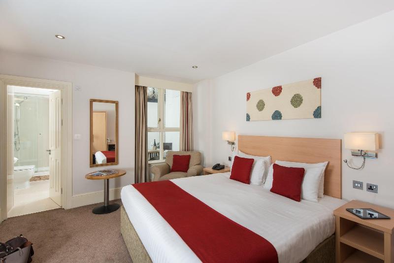 هتل Park International