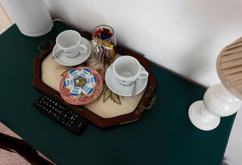 호텔 The George Inn