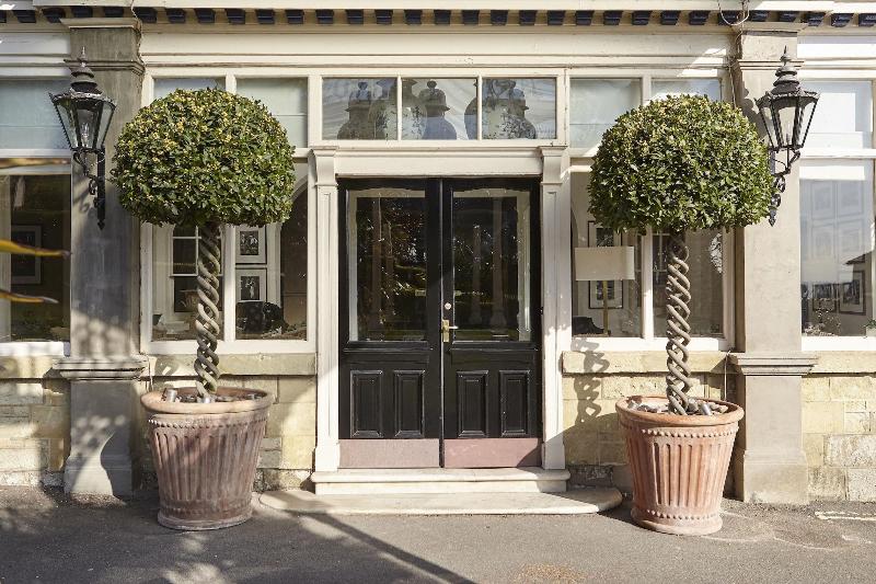 בית מלון כפרי The Royal