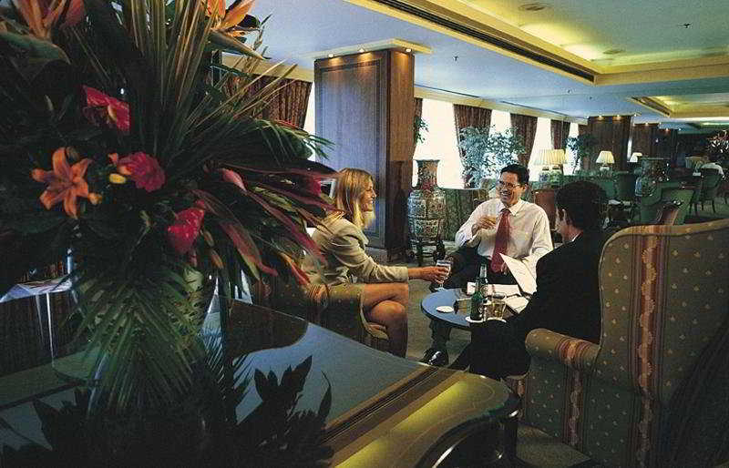 Отель Thistle Westminster