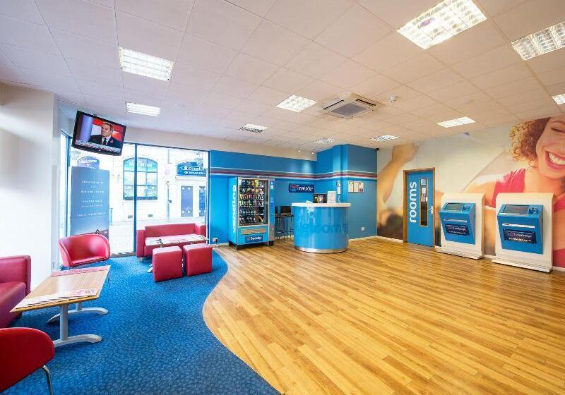 Отель Travelodge Birmingham Central