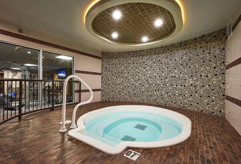 هتل Best Western Premier Denham Inn & Suites