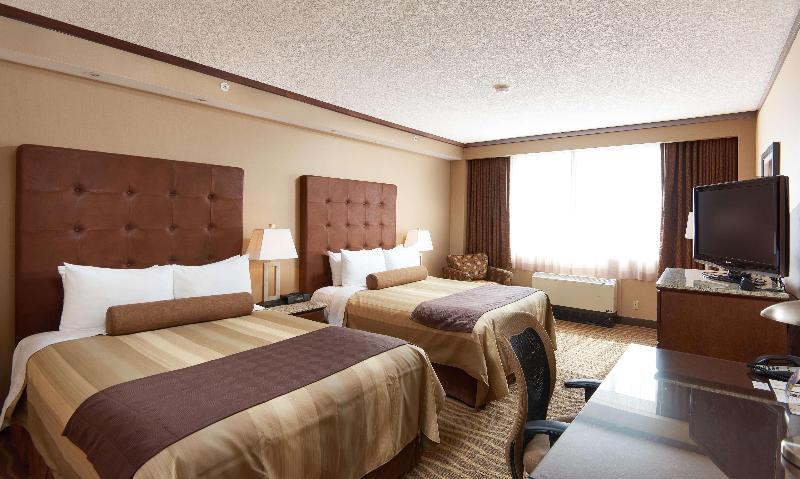 هتل Best Western Premier Denham Inn & Suites