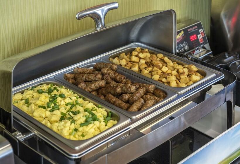 هتل Comfort Inn  Timmins