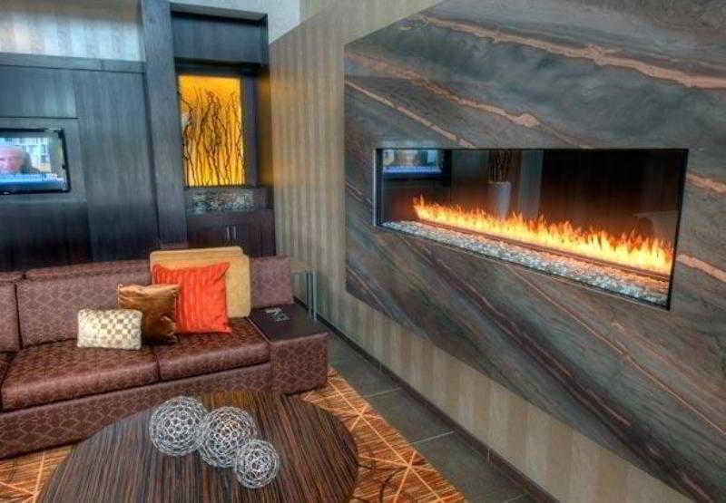 هتل Courtyard By Marriott Waterloo St. Jacobs