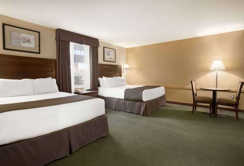هتل Days Inn By Wyndham Estevan