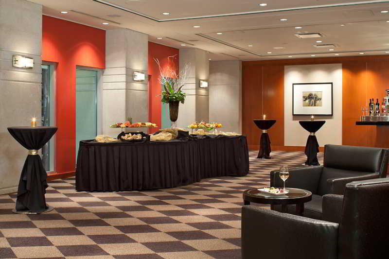 Delta Hotels By Marriott Vancouver Downtown Suites