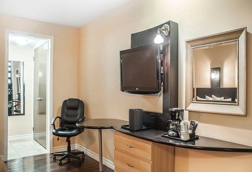 Quality Hotel Fallsview Cascade