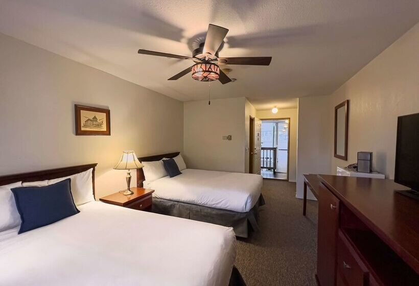 فندق The Downtown, A Coast