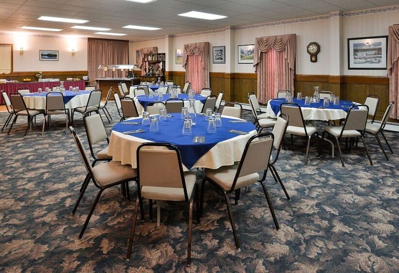 فندق The Downtown, A Coast