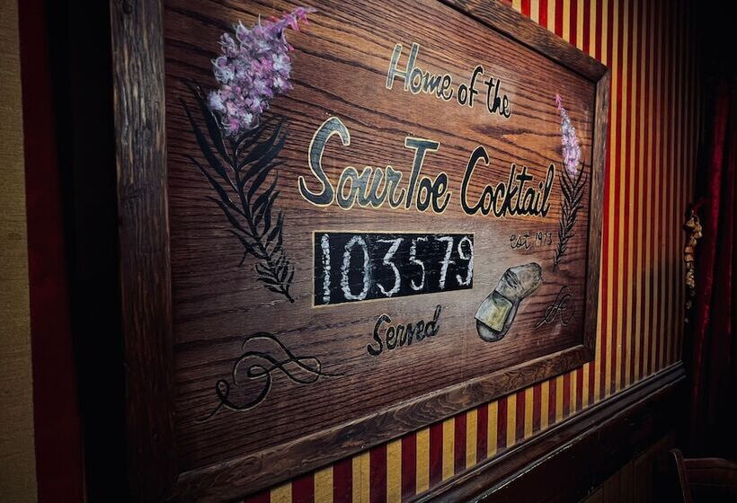 فندق The Downtown, A Coast