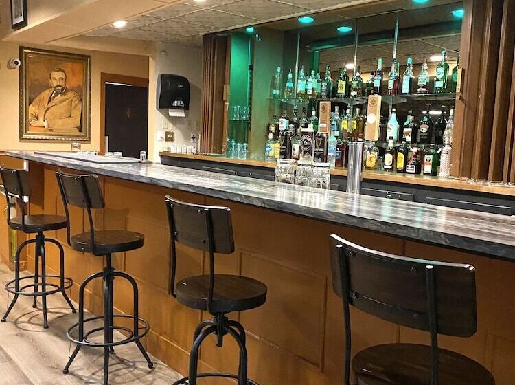 酒店 The George Dawson Inn & Conference Centre