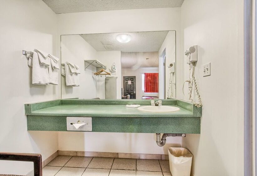 Motel 6windsor, On