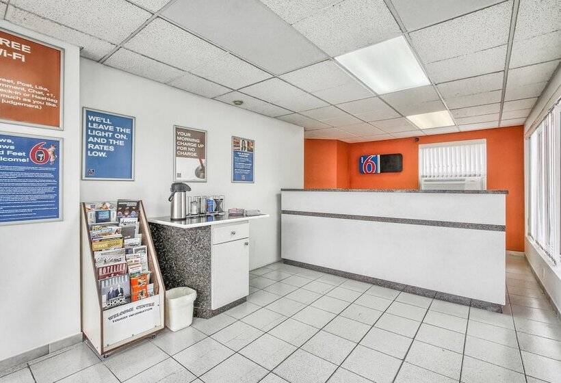 Motel 6windsor, On