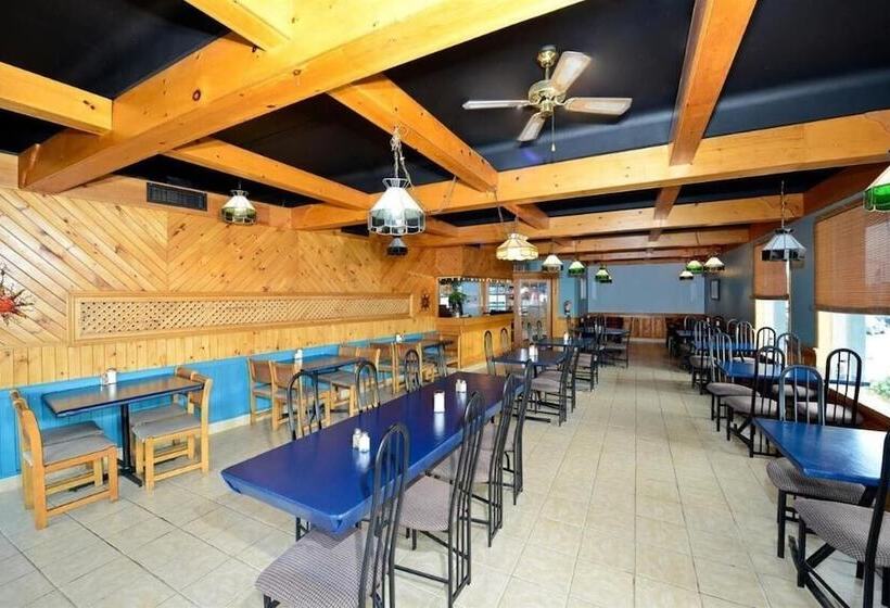 فندق على الطريق Travelers Inn