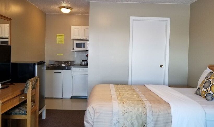 Athabasca Lodge Motel