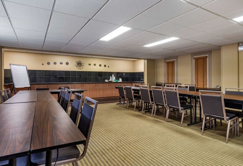 هتل Best Western Marquis Inn & Suites