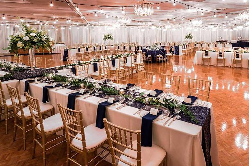 בית מלון כפרי Days Inn & Conference Centre By Wyndham Camrose Norsemen