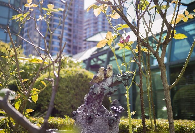 هتل Rosedale On Robson Suite