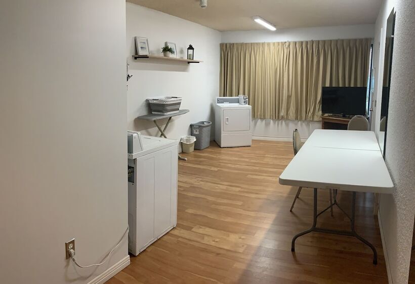 בית מלון כפרי S Gouverneur Septiles