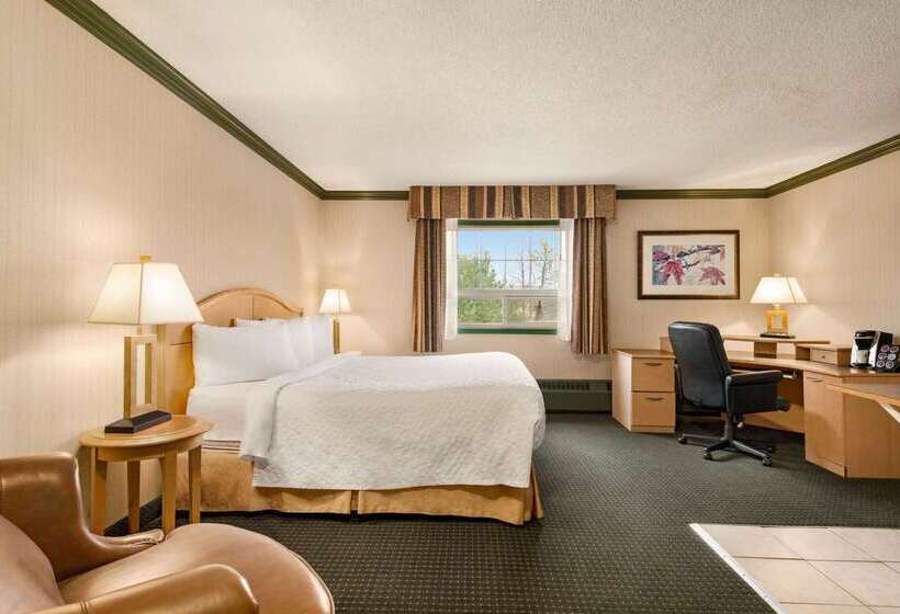 בית מלון כפרי Travelodge By Wyndham Dawson Creek