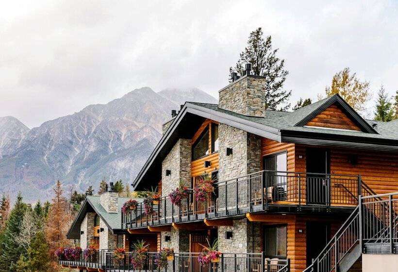 استراحتگاه Pyramid Lake Lodge