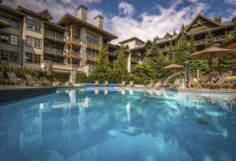 اقامتگاه Blackcomb Springs Suites By Clique